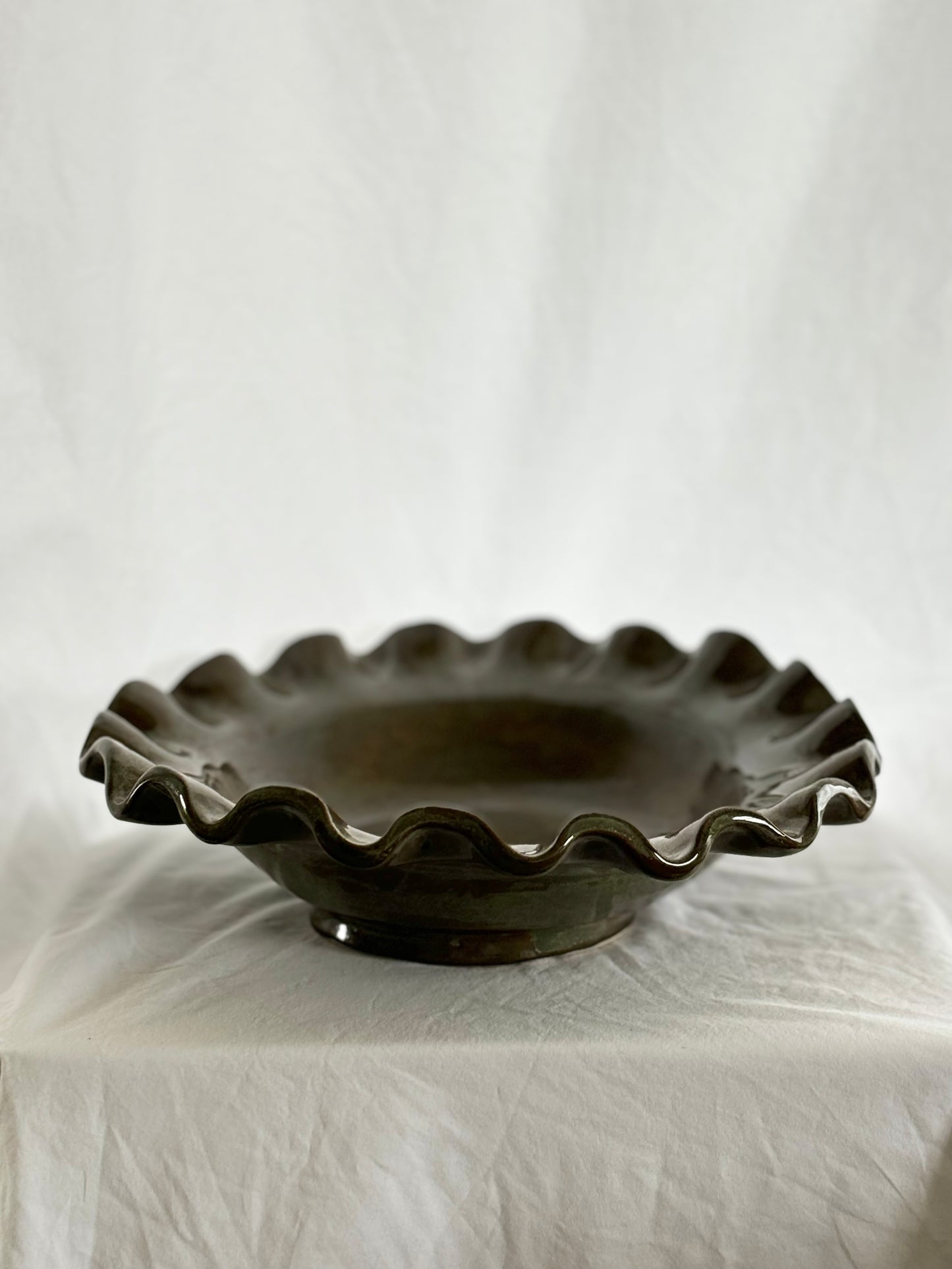 Large Ruffle Bowl