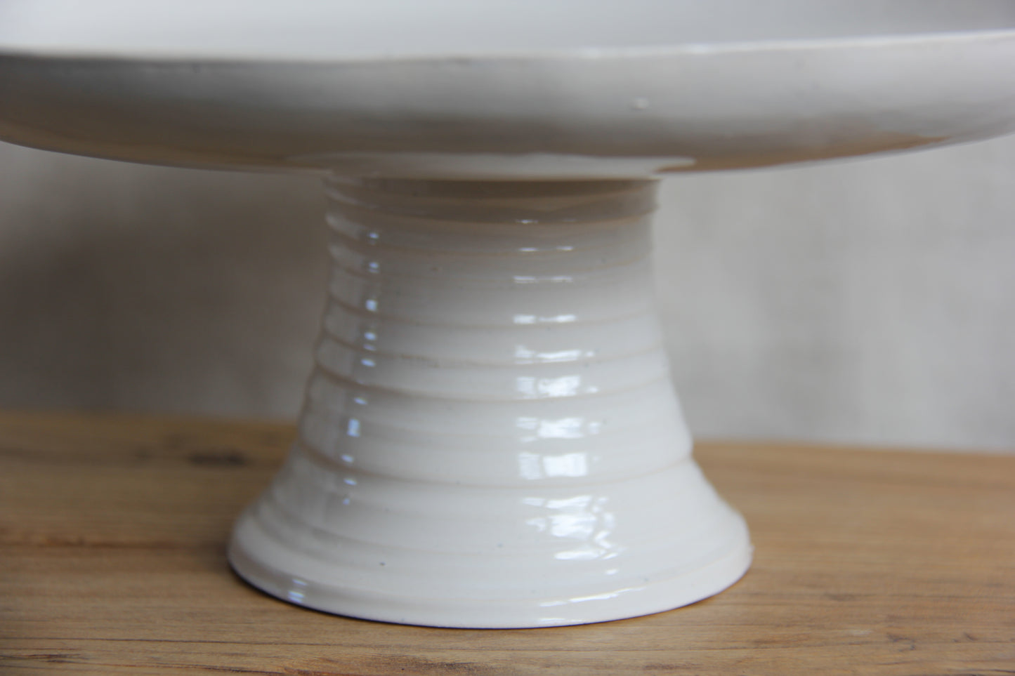 Classic White Cakestand