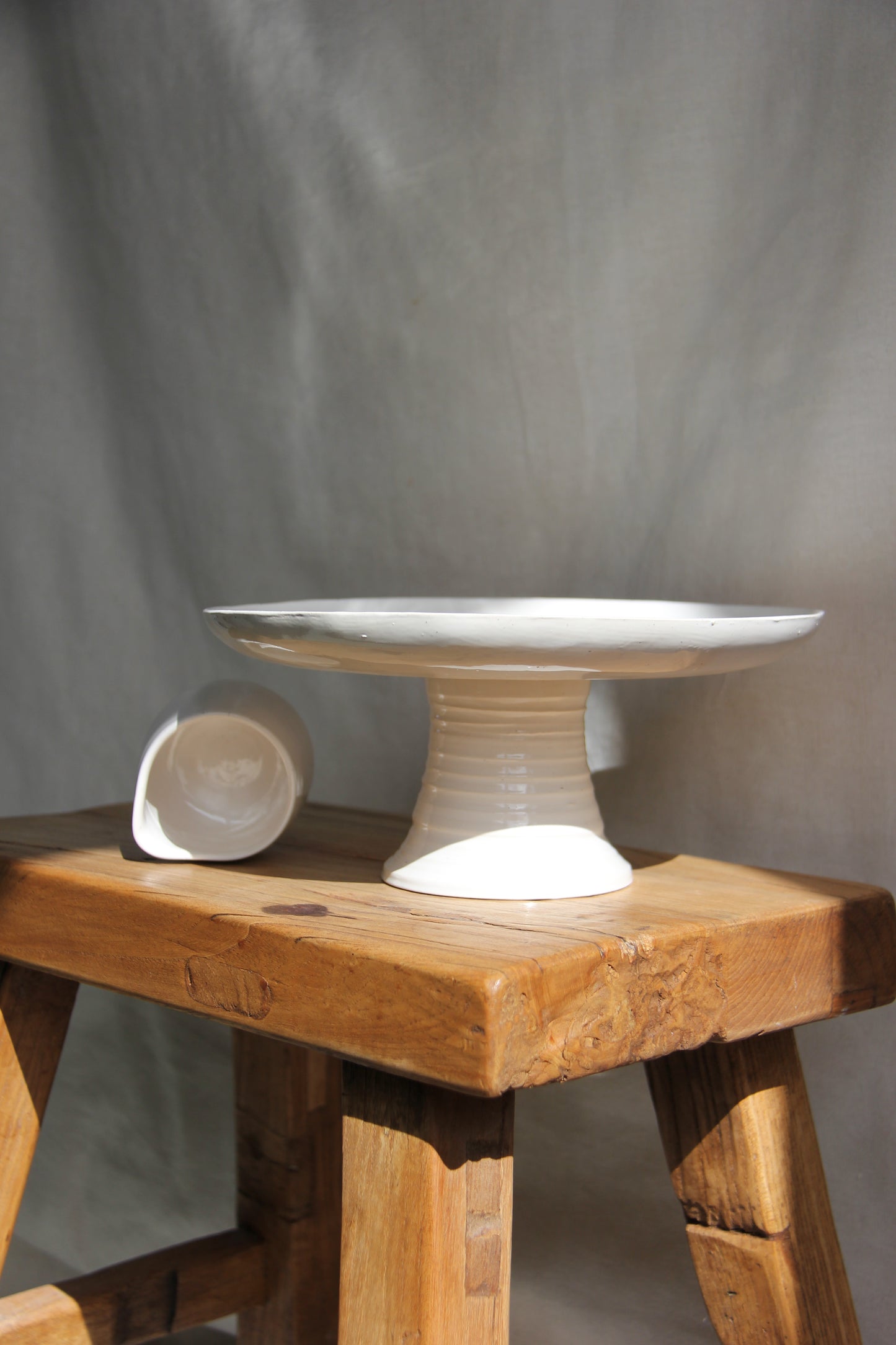 Classic White Cakestand