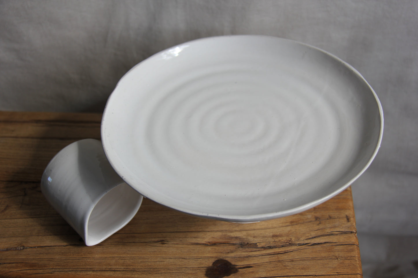 Classic White Cakestand